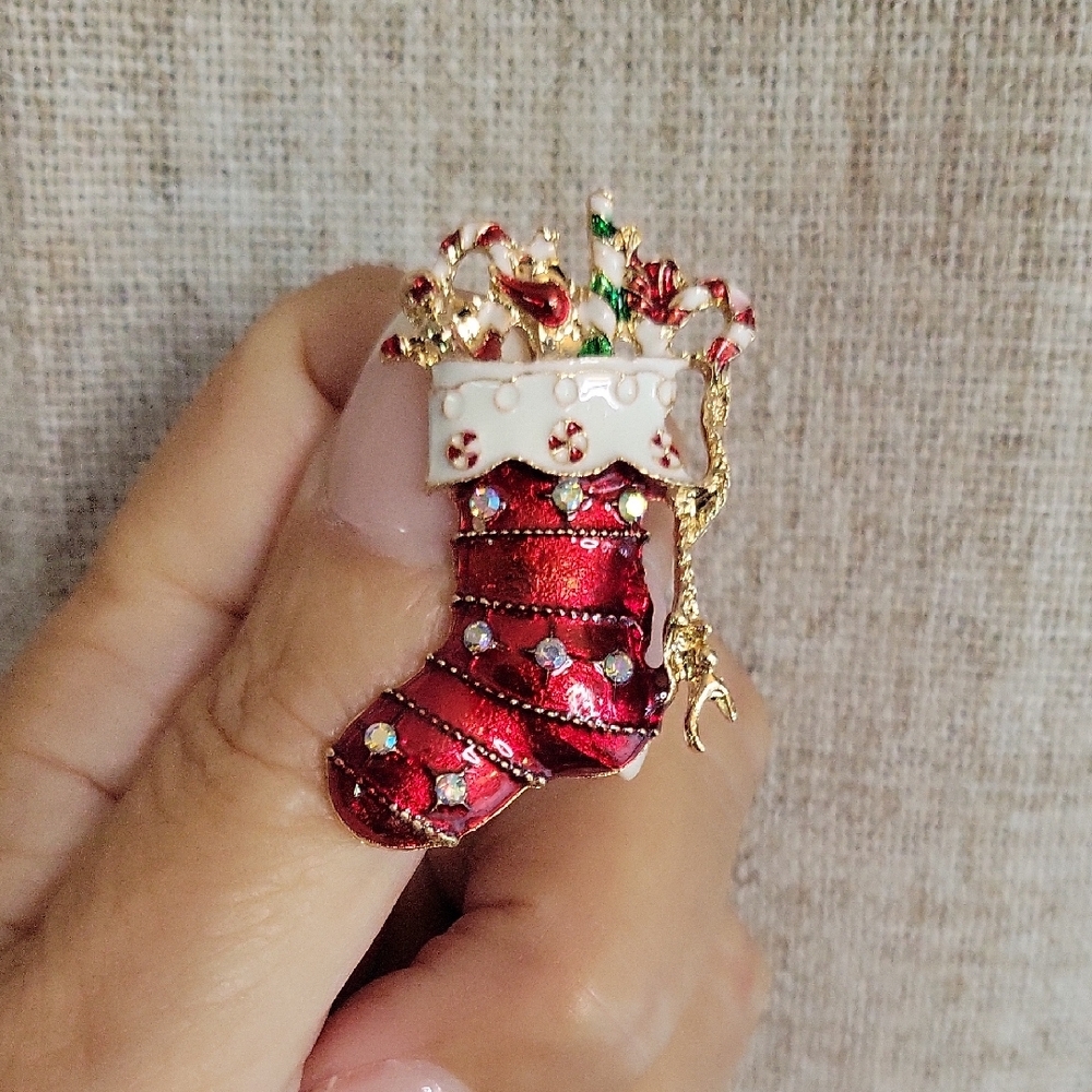 🔥LAST ONE🔥 Christmas Stocking Brooch